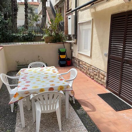 Ferienwohnung Giardino Sud - A Pochi Passi Dal Mare San Vincenzo Exterior foto